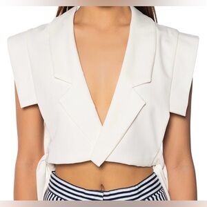 LEXIN CROP SELF TIE VEST IN WHITE